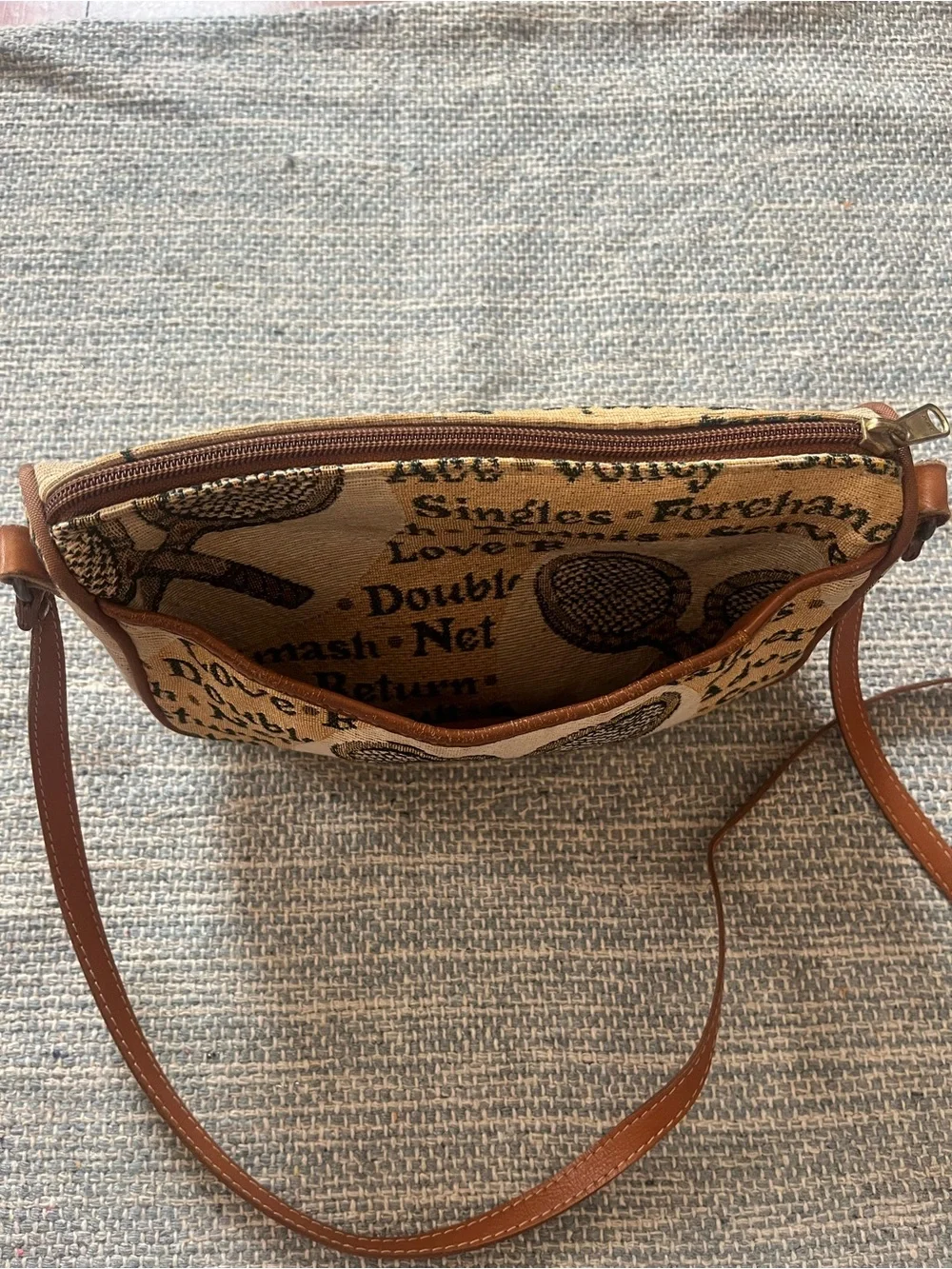 VTG Accessories Unlimited Tennis Crossbody Bag Tapestry Maine